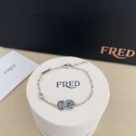 FRDE Diamond 8-figure buckle horseshoe buckle bracelet White pink blue - Image 9