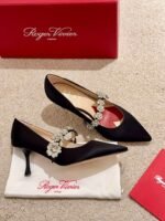 Roger vivier bouquet of flower diamonds kitten shoes