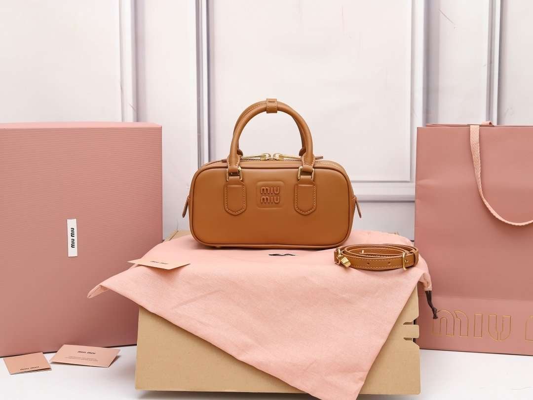 0-14-2.jpg MIUMIU original 1:1 bowling bag - Image 1