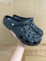 Crocs classic durian slippers