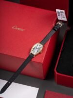 Cartier Tonneau cask gold diamond watch - Image 9