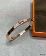 Hermès CNC Button Half-Diamond Bangle High-End Version - Image 8