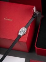 Cartier Tonneau cask gold diamond watch - Image 8