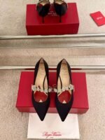 Roger vivier bouquet of flower diamonds kitten shoes - Image 6