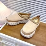 UGG Original new boots - Image 4