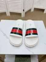GUCCI slippers - Image 3