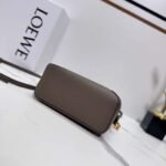 Loewe high-quality 1:1 replica bag, Mini size, dimensions: 18*12.5*8 cm - Image 5