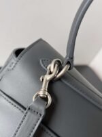 Balenciaga’s highest-quality 1:1 replica handbag, dimensions: 35 × 23.3 × 10.9 cm - Image 9