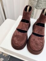 The row of high-quality shoes - Image 13