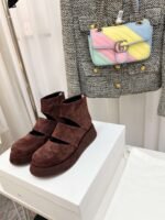 The row of high-quality shoes - Image 6