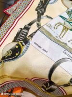 Hermès silk scarf, SIZE: 90×90 - Image 5
