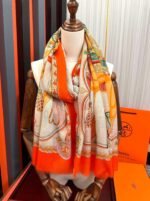 Hermès high-quality cashmere scarf, SIZE: 100 × 200 cm - Image 9