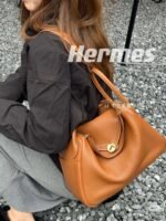 Hermès handbag, SIZE: 26*17 - Image 4