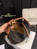 Celine bag, dimensions: 20 × 15 cm - Image 4