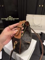 Celine bag, dimensions: 20 × 15 cm - Image 5