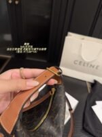 Celine bag, dimensions: 20 × 15 cm - Image 7