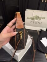 Celine bag, dimensions: 20 × 15 cm - Image 13