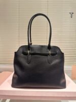 miumiu shell bag,39×30cm - Image 5