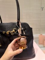 miumiu shell bag,39×30cm - Image 3