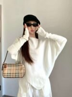 Burberry crossbody bag  22×15cm - Image 8