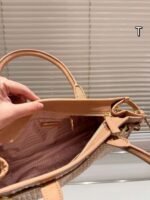 Prada new straw bag, size 32×15cm - Image 4