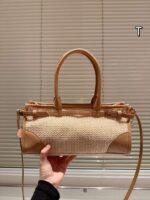 Prada new straw bag, size 32×15cm - Image 8