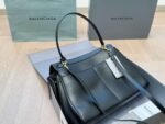 Balenciaga fashion new bag   size
39.9*29.9*12.9 - Image 7