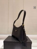 Prada bag  30×19 - Image 8
