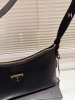 Prada bag  30×19 - Image 11