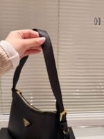 Prada bag  30×19 - Image 7