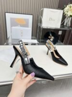 Dior high quality embroidered heels - Image 6