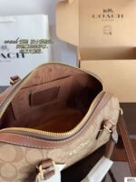 Coach bag  SIze:26×16×13 - Image 3