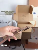 Coach bag  SIze:26×16×13 - Image 8