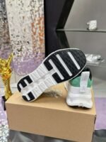 ONrunning high-quality sports shoes - Image 3