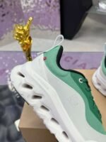 ONrunning high-quality sports shoes - Image 2