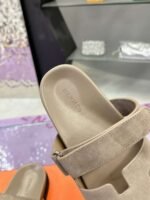 Hermès high-quality 1:1 slippers - Image 6