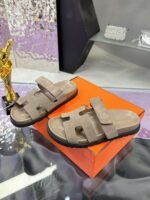 Hermès high-quality 1:1 slippers - Image 2