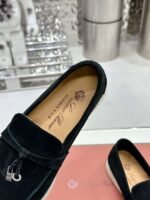 Loro high-quality 1:1 slippers - Image 7