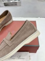 Loro high-quality 1:1 slippers - Image 6