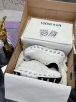 Joint venture shoes by OnRunning and Loewe - Image 4