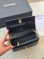 Chanel bag - Image 4