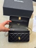 Chanel bag - Image 5