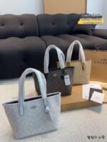 Coach bag, size: 22*20*10 - Image 2