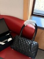 Chanel camera bag, size 28 × 10 × 16 - Image 2