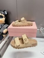 Miumiu high-end slippers - Image 8