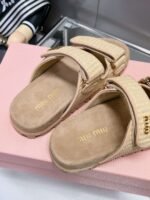 Miumiu high-end slippers - Image 4