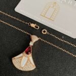 Brand necklace - Image 12