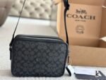 Coach   bag, size 24*27
