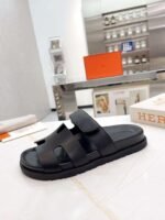 Hermès high-quality slippers - Image 4