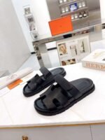 Hermès high-quality slippers - Image 7